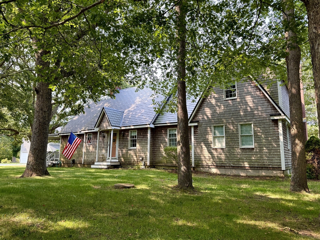 158 Little River Rd, Dartmouth, Massachusetts, 3 Bedrooms Bedrooms, 9 Rooms Rooms,2.5 BathroomsBathrooms,Residential,For Sale,Little River Rd,73433594