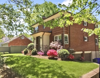 675 Chestnut Hill Ave, Brookline, Massachusetts, 4 Bedrooms Bedrooms, 8 Rooms Rooms,2 BathroomsBathrooms,Residential Income,For Sale,Chestnut Hill Ave,73458950