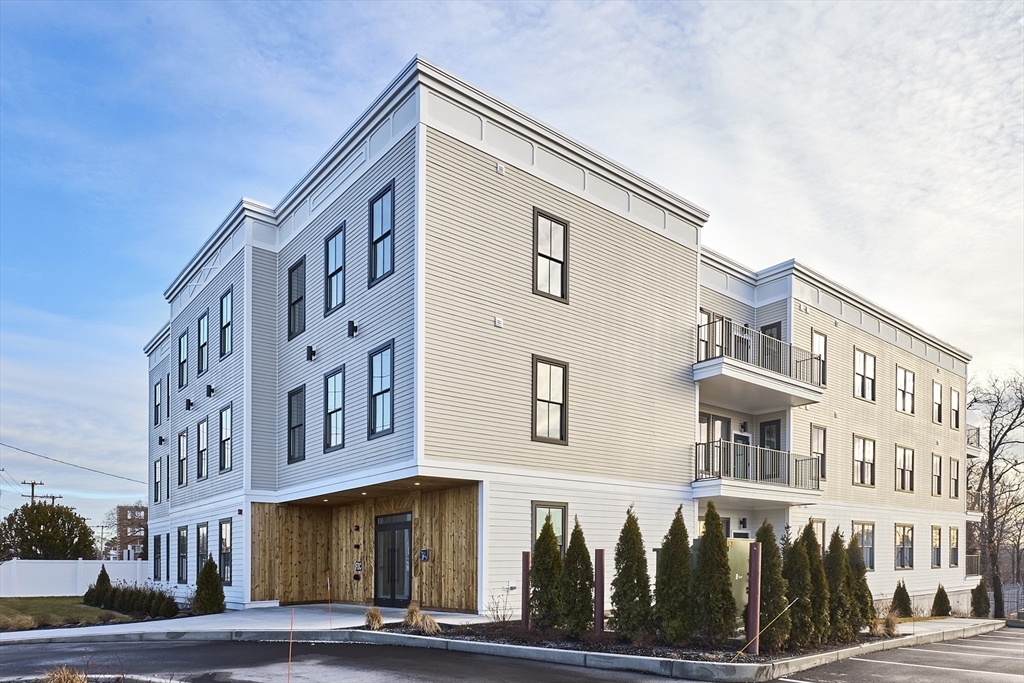 105 Sea Street, Quincy, Massachusetts, 2 Bedrooms Bedrooms, 6 Rooms Rooms,2 BathroomsBathrooms,Residential,For Sale,Sea Street,73472302