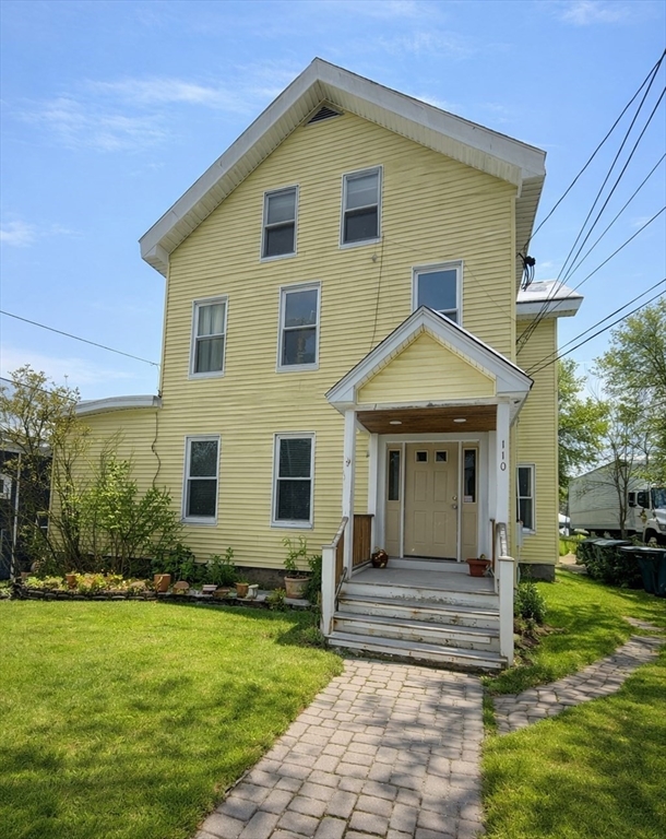 110 Prospect St, Marlborough, Massachusetts, 2 Bedrooms Bedrooms, 6 Rooms Rooms,1 BathroomBathrooms,Residential Lease,For Rent,Prospect St,73472375