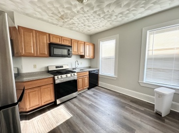 157 East Cottage, Boston, Massachusetts, 4 Bedrooms Bedrooms, 7 Rooms Rooms,2 BathroomsBathrooms,Residential Lease,For Rent,East Cottage,73092529