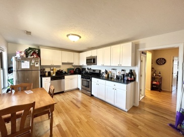 914 Dorchester Ave, Boston, Massachusetts, 3 Bedrooms Bedrooms, 5 Rooms Rooms,1 BathroomBathrooms,Residential Lease,For Rent,Dorchester Ave,73130770