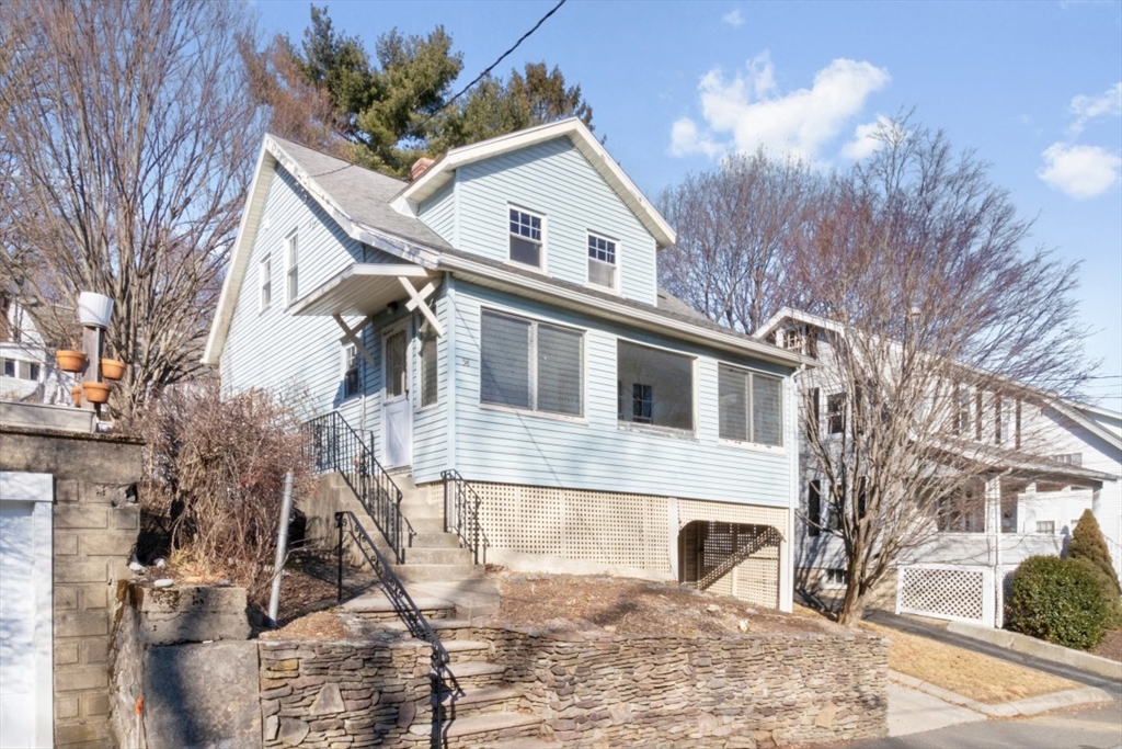 58 Alpine St, Arlington, Massachusetts, 3 Bedrooms Bedrooms, 7 Rooms Rooms,1 BathroomBathrooms,Residential,For Sale,Alpine St,73472377