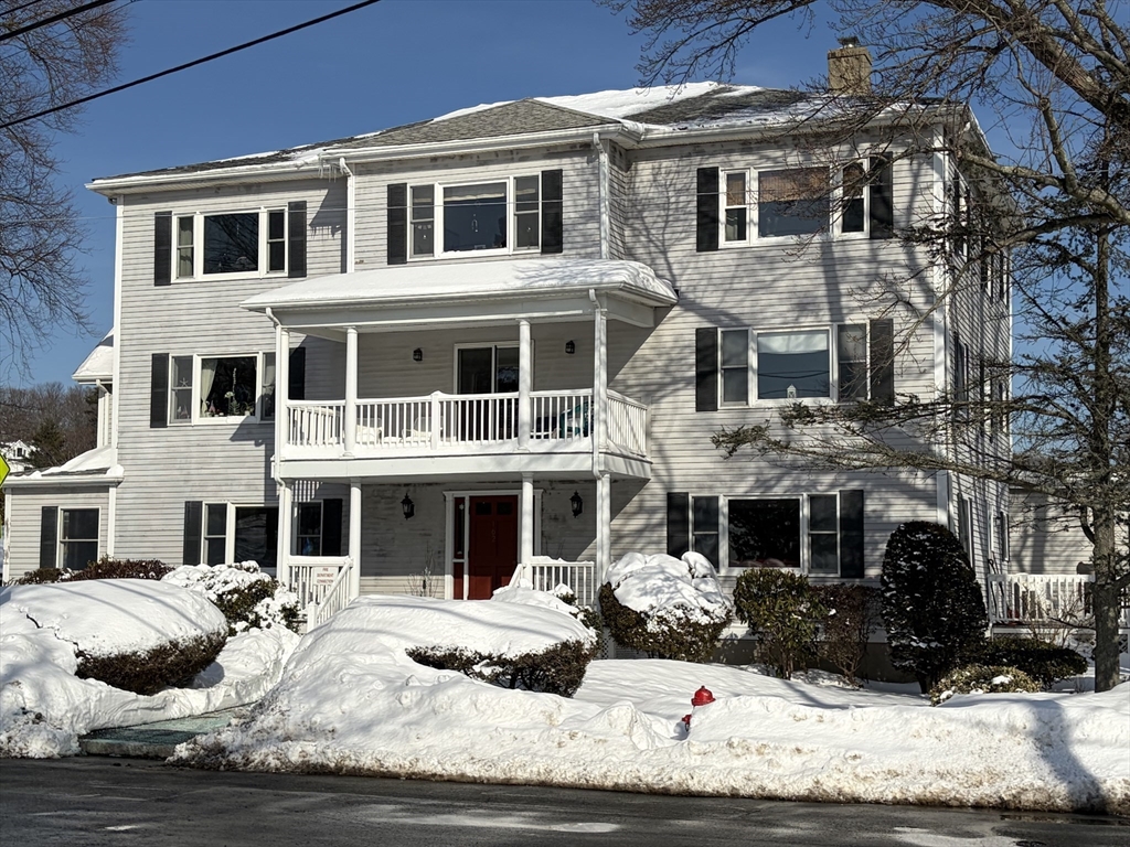 162 Willow Rd, Nahant, Massachusetts, 1 Bedroom Bedrooms, 3 Rooms Rooms,1 BathroomBathrooms,Residential,For Sale,Willow Rd,73472412