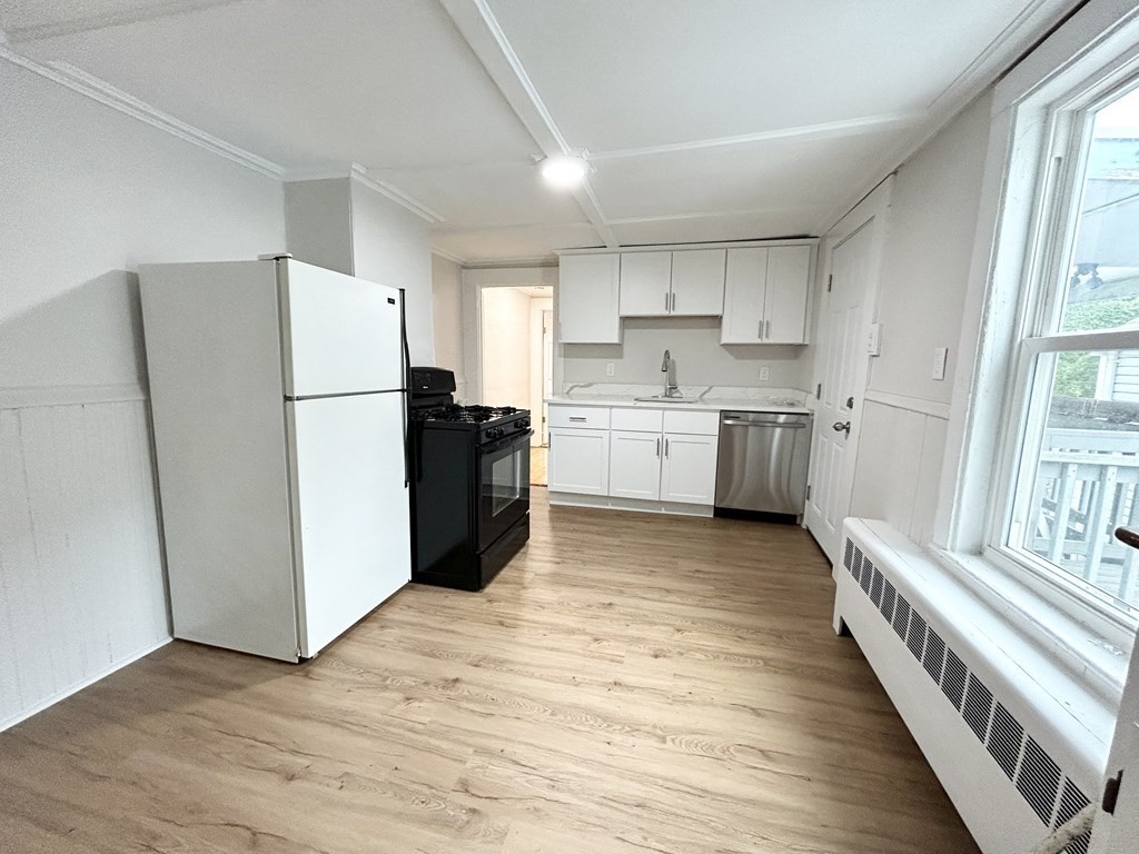 13 Saratoga, Boston, Massachusetts, 4 Bedrooms Bedrooms, 6 Rooms Rooms,1 BathroomBathrooms,Residential Lease,For Rent,Saratoga,73120545