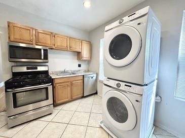 18 Eastman St, Boston, Massachusetts, 4 Bedrooms Bedrooms, 6 Rooms Rooms,1 BathroomBathrooms,Residential Lease,For Rent,Eastman St,73145818 18 Eastman St, Boston, Massachusetts, 4 Bedrooms Bedrooms, 6 Rooms Rooms,1 BathroomBathrooms,Residential Lease,For Rent,Eastman St,73145818