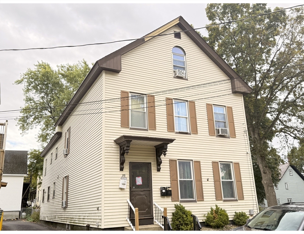 35 Winter Street, Fitchburg, Massachusetts, 6 Bedrooms Bedrooms, 11 Rooms Rooms,2 BathroomsBathrooms,Residential Income,For Sale,Winter Street,73472538