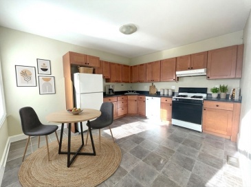 11 Lanark Rd, Brookline, Massachusetts, 3 Bedrooms Bedrooms, 5 Rooms Rooms,2 BathroomsBathrooms,Residential Lease,For Rent,Lanark Rd,73464310