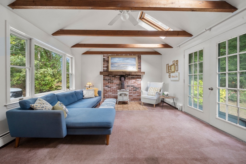 5 Cardinal Rd, Sandwich, Massachusetts, 4 Bedrooms Bedrooms, 9 Rooms Rooms,2.5 BathroomsBathrooms,Residential,For Sale,Cardinal Rd,73433668