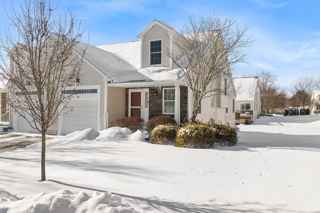 22 Fox Run Rd, Blackstone, Massachusetts, 2 Bedrooms Bedrooms, 5 Rooms Rooms,2 BathroomsBathrooms,Residential,For Sale,Fox Run Rd,73472606