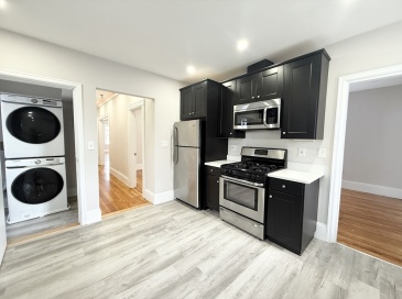 71 Saxton St, Boston, Massachusetts, 3 Bedrooms Bedrooms, 7 Rooms Rooms,1.5 BathroomsBathrooms,Residential Lease,For Rent,Saxton St,73398524