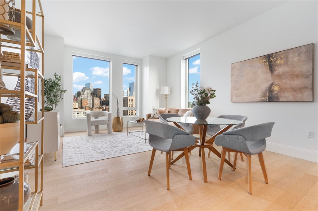 380 Harrison Ave, Boston, Massachusetts, 2 Bedrooms Bedrooms, 5 Rooms Rooms,2 BathroomsBathrooms,Residential,For Sale,Harrison Ave,73472616