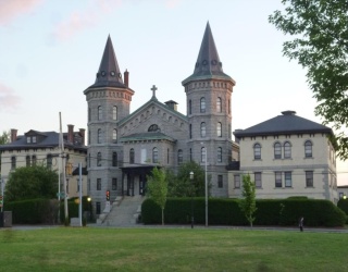 191 Thorndike St, Lowell, Massachusetts, 2 Bedrooms Bedrooms, 4 Rooms Rooms,1 BathroomBathrooms,Residential,For Sale,Thorndike St,73472651