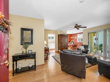 220 Fellsview Terrace, Stoneham, Massachusetts, 2 Bedrooms Bedrooms, 5 Rooms Rooms,1.5 BathroomsBathrooms,Residential,For Sale,Fellsview Terrace,73440574 220 Fellsview Terrace, Stoneham, Massachusetts, 2 Bedrooms Bedrooms, 5 Rooms Rooms,1.5 BathroomsBathrooms,Residential,For Sale,Fellsview Terrace,73440574
