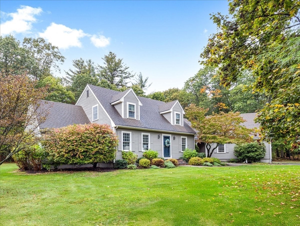 74 Granite St, Walpole, Massachusetts, 4 Bedrooms Bedrooms, 8 Rooms Rooms,2.5 BathroomsBathrooms,Residential,For Sale,Granite St,73441894
