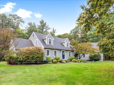 74 Granite St, Walpole, Massachusetts, 4 Bedrooms Bedrooms, 8 Rooms Rooms,2.5 BathroomsBathrooms,Residential,For Sale,Granite St,73441894 74 Granite St, Walpole, Massachusetts, 4 Bedrooms Bedrooms, 8 Rooms Rooms,2.5 BathroomsBathrooms,Residential,For Sale,Granite St,73441894