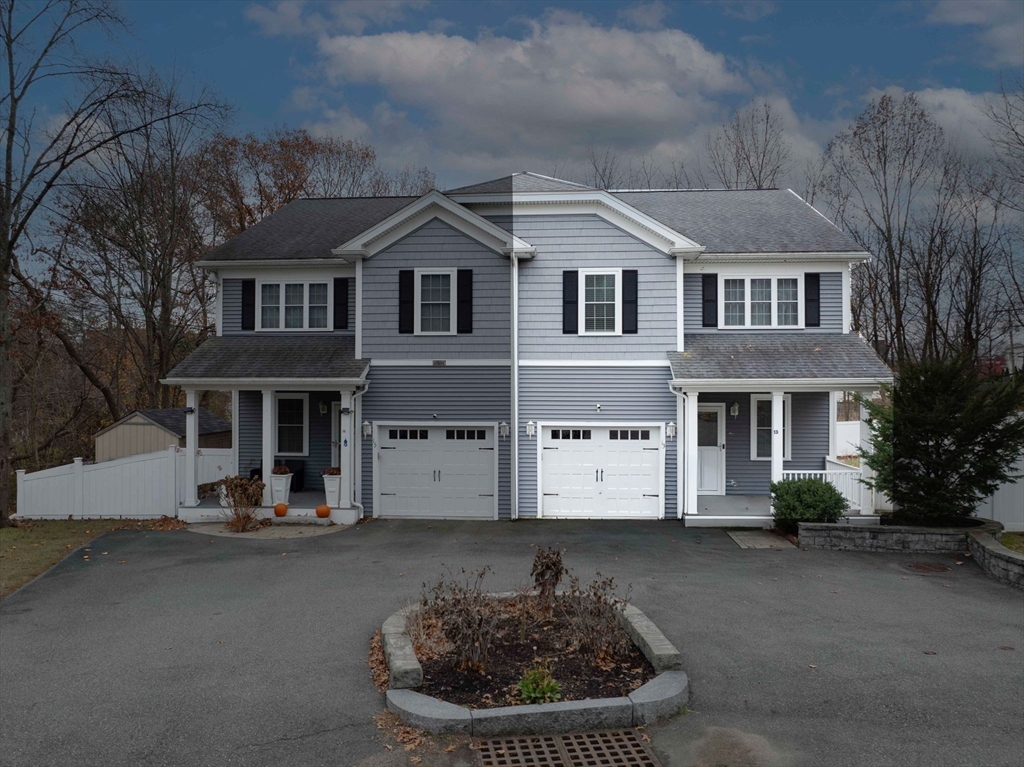 13 Fremont St, Woburn, Massachusetts, 3 Bedrooms Bedrooms, 7 Rooms Rooms,3 BathroomsBathrooms,Residential,For Sale,Fremont St,73459407