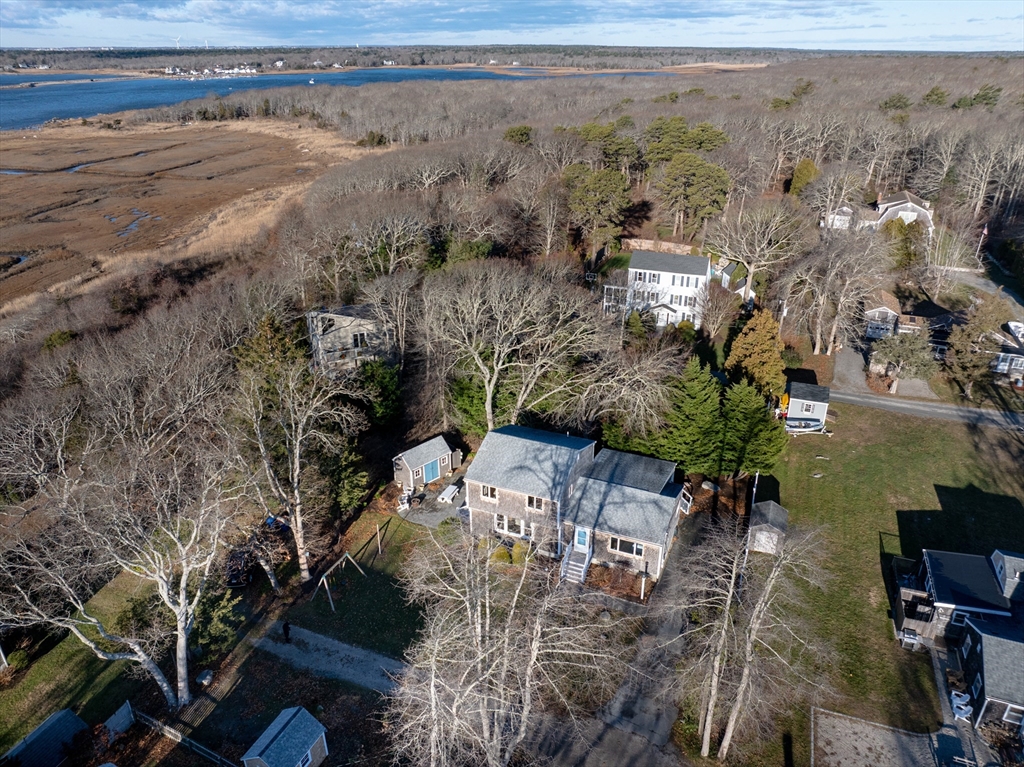26 Mattakiset Rd, Mattapoisett, Massachusetts, 4 Bedrooms Bedrooms, 7 Rooms Rooms,2 BathroomsBathrooms,Residential,For Sale,Mattakiset Rd,73462149