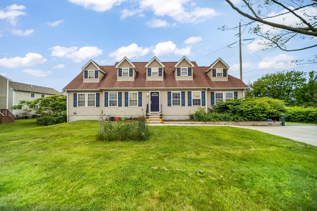 1441 Stafford Rd, Fall River, Massachusetts, 5 Bedrooms Bedrooms, 9 Rooms Rooms,2.5 BathroomsBathrooms,Residential,For Sale,Stafford Rd,73464139