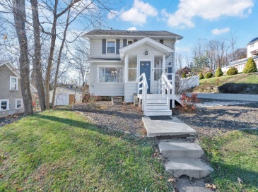 5 Edwidge St, Worcester, Massachusetts, 3 Bedrooms Bedrooms, 6 Rooms Rooms,1.5 BathroomsBathrooms,Residential,For Sale,Edwidge St,73456722 5 Edwidge St, Worcester, Massachusetts, 3 Bedrooms Bedrooms, 6 Rooms Rooms,1.5 BathroomsBathrooms,Residential,For Sale,Edwidge St,73456722