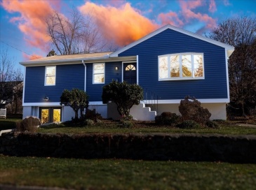 18 Claffey Avenue, Worcester, Massachusetts, 3 Bedrooms Bedrooms, 6 Rooms Rooms,1 BathroomBathrooms,Residential,For Sale,Claffey Avenue,73456596 18 Claffey Avenue, Worcester, Massachusetts, 3 Bedrooms Bedrooms, 6 Rooms Rooms,1 BathroomBathrooms,Residential,For Sale,Claffey Avenue,73456596