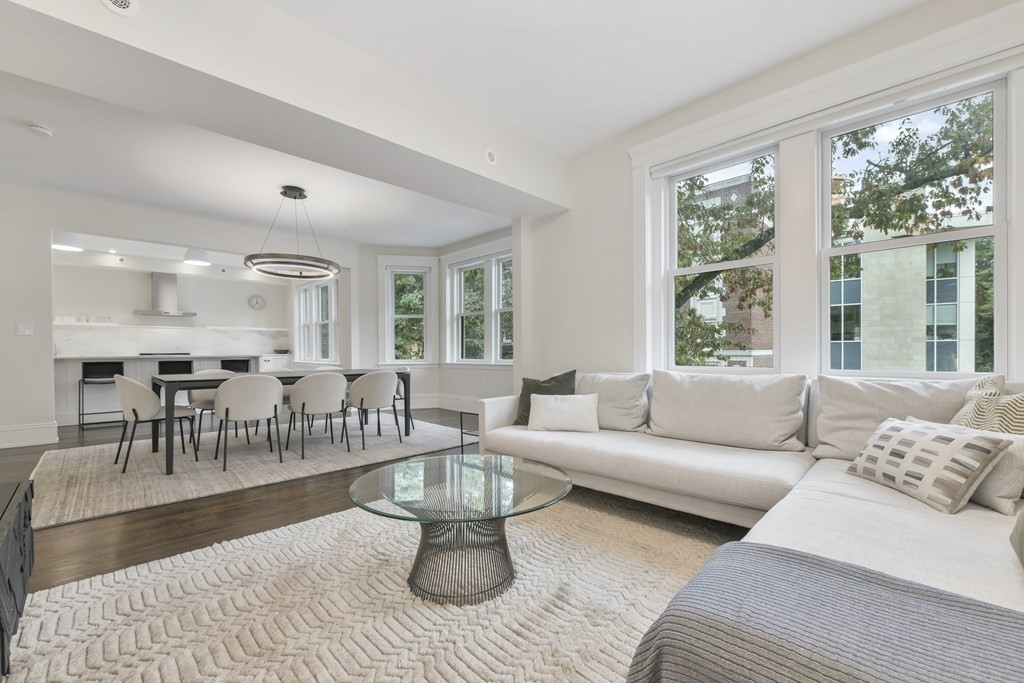 70 Marshal St, Brookline, Massachusetts, 5 Bedrooms Bedrooms, 7 Rooms Rooms,3 BathroomsBathrooms,Residential Lease,For Rent,Marshal St,73463055