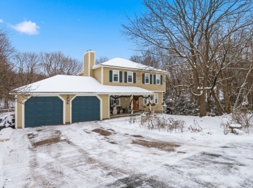 51 Highland St, Natick, Massachusetts, 3 Bedrooms Bedrooms, 12 Rooms Rooms,2.5 BathroomsBathrooms,Residential,For Sale,Highland St,73463956 51 Highland St, Natick, Massachusetts, 3 Bedrooms Bedrooms, 12 Rooms Rooms,2.5 BathroomsBathrooms,Residential,For Sale,Highland St,73463956