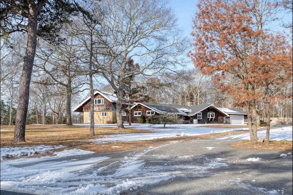 23 Traders Lane, Yarmouth, Massachusetts, 4 Bedrooms Bedrooms, 8 Rooms Rooms,2.5 BathroomsBathrooms,Residential,For Sale,Traders Lane,73472687