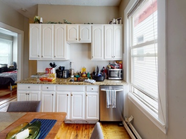 12 Estrella, Boston, Massachusetts, 4 Bedrooms Bedrooms, 5 Rooms Rooms,1 BathroomBathrooms,Residential Lease,For Rent,Estrella,73472695