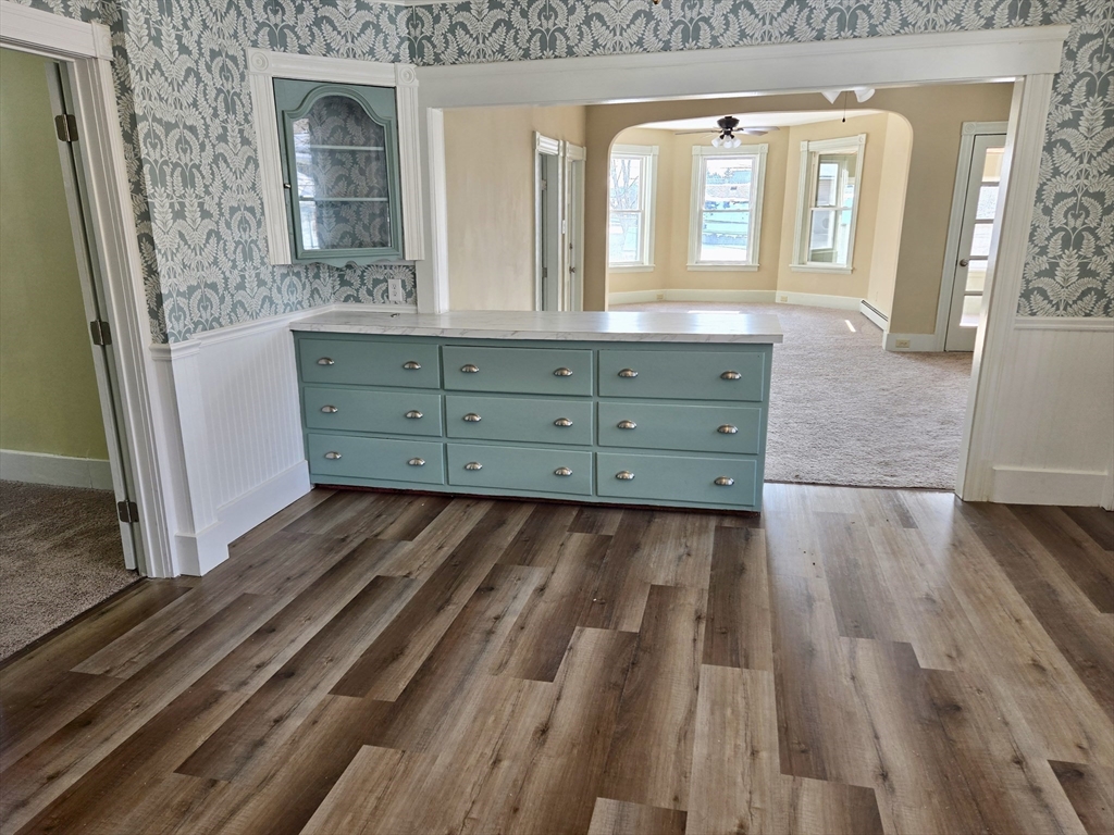 93 Cliff Street, Southbridge, Massachusetts, 3 Bedrooms Bedrooms, 7 Rooms Rooms,1 BathroomBathrooms,Residential Lease,For Rent,Cliff Street,73472698