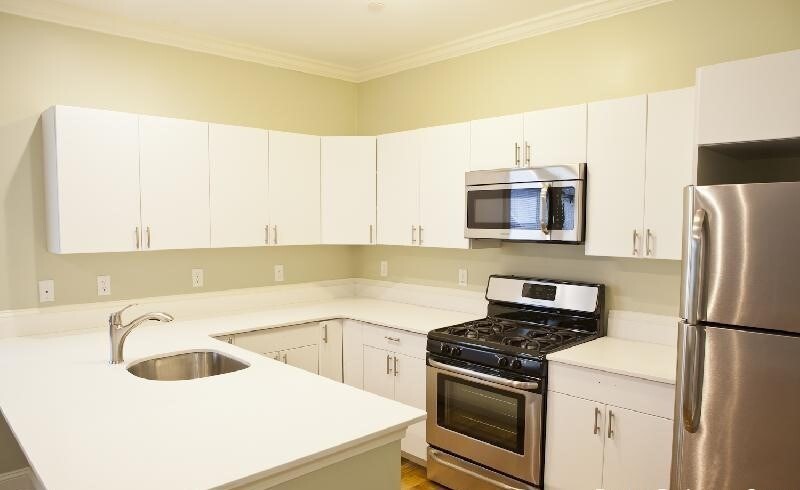 17 Imrie, Boston, Massachusetts, 4 Bedrooms Bedrooms, 6 Rooms Rooms,1 BathroomBathrooms,Residential Lease,For Rent,Imrie,73325109