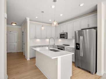 2 Stratton Dr, Woburn, Massachusetts, 2 Bedrooms Bedrooms, 5 Rooms Rooms,2 BathroomsBathrooms,Residential Lease,For Rent,Stratton Dr,73472794