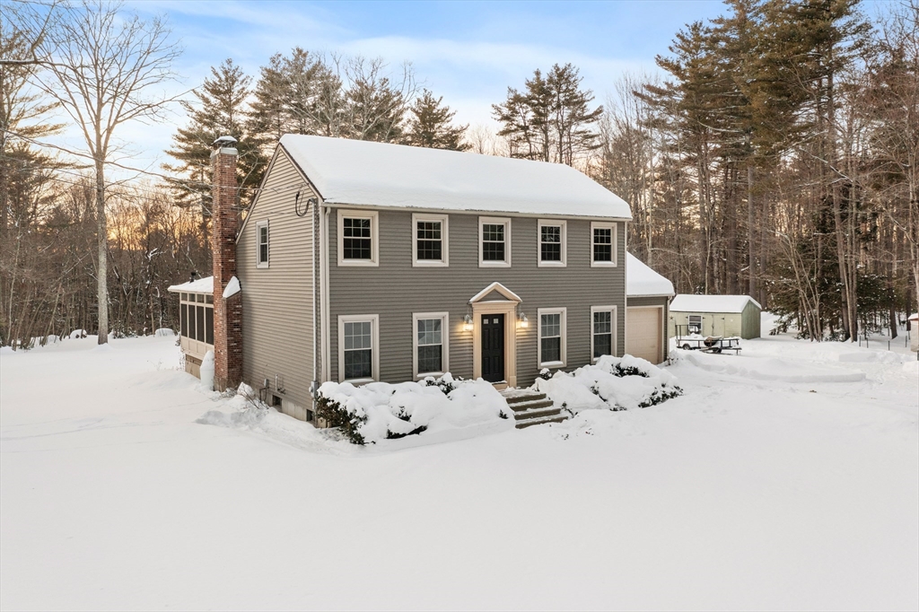 22 Old Hardwick Rd, Petersham, Massachusetts, 4 Bedrooms Bedrooms, 10 Rooms Rooms,2.5 BathroomsBathrooms,Residential,For Sale,Old Hardwick Rd,73472847