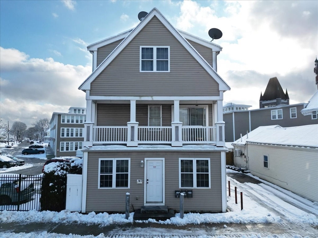 147 South Ave, Whitman, Massachusetts, 6 Bedrooms Bedrooms, 12 Rooms Rooms,4 BathroomsBathrooms,Residential Income,For Sale,South Ave,73472857