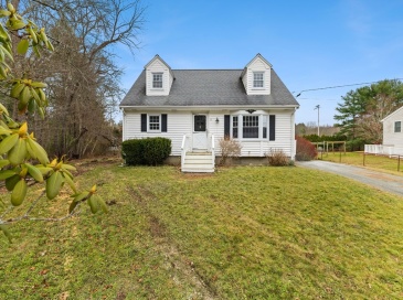 11 Claire Terrace, Taunton, Massachusetts, 3 Bedrooms Bedrooms, 7 Rooms Rooms,1 BathroomBathrooms,Residential,For Sale,Claire Terrace,73459094