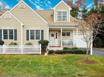29 Liberty Dr, Pembroke, Massachusetts, 2 Bedrooms Bedrooms, 6 Rooms Rooms,2.5 BathroomsBathrooms,Residential,For Sale,Liberty Dr,73456569