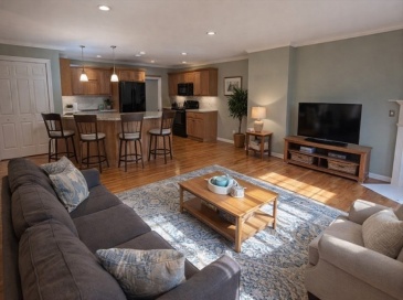 7 Conant Road, Winchester, Massachusetts, 2 Bedrooms Bedrooms, 6 Rooms Rooms,2 BathroomsBathrooms,Residential Lease,For Rent,Conant Road,73448953