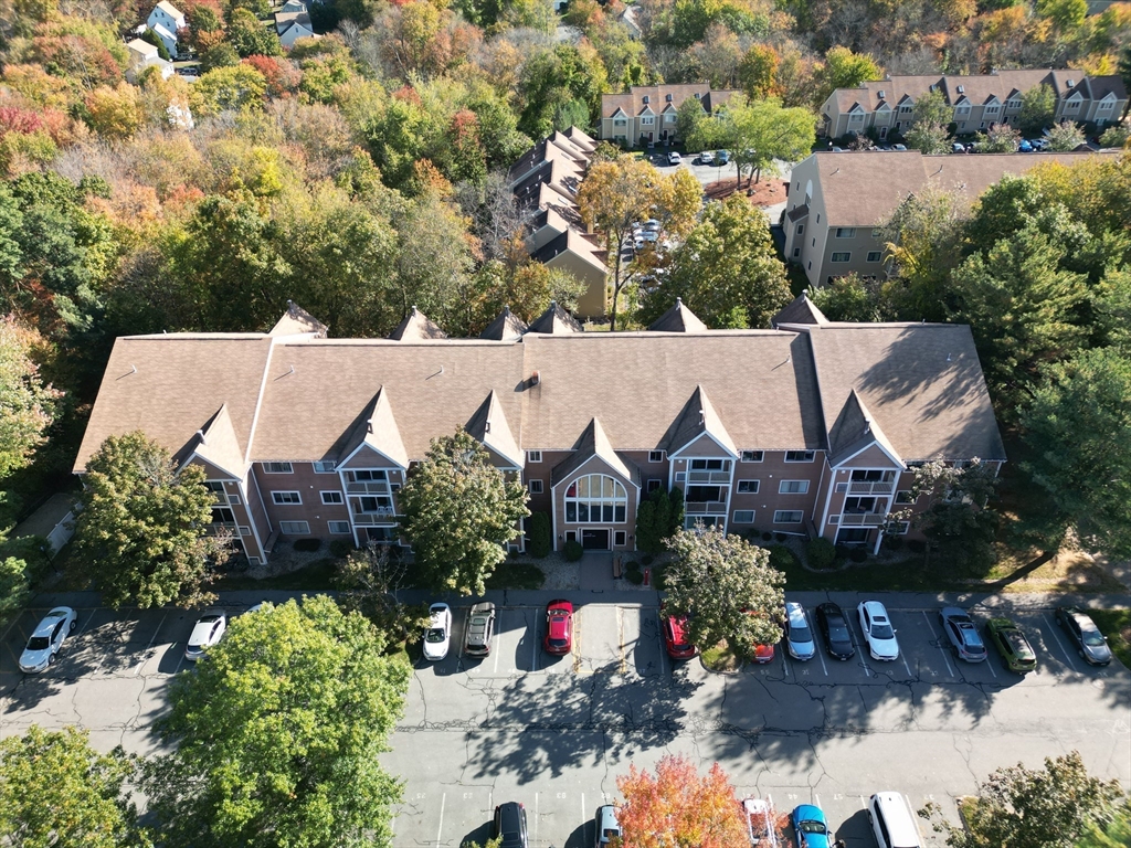 53 Steeplechase Court, Haverhill, Massachusetts, 2 Bedrooms Bedrooms, 5 Rooms Rooms,1 BathroomBathrooms,Residential Lease,For Rent,Steeplechase Court,73429083