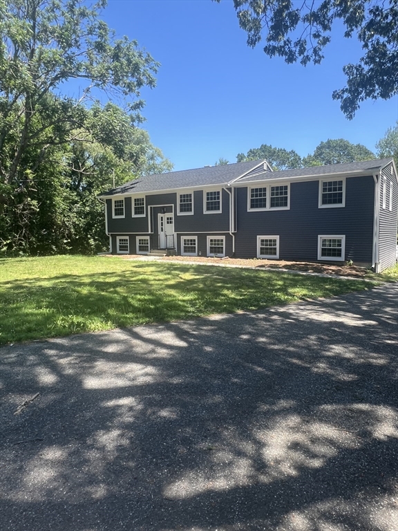 86 Birnie Ave, West Springfield, Massachusetts, 3 Bedrooms Bedrooms, 6 Rooms Rooms,2 BathroomsBathrooms,Residential,For Sale,Birnie Ave,73406680