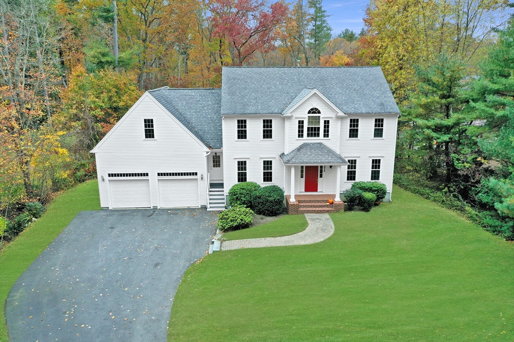 375 Webster St, Hanover, Massachusetts, 4 Bedrooms Bedrooms, 10 Rooms Rooms,2.5 BathroomsBathrooms,Residential,For Sale,Webster St,73449819