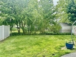 26 Bacon St, Watertown, Massachusetts, 3 Bedrooms Bedrooms, 6 Rooms Rooms,2.5 BathroomsBathrooms,Residential Lease,For Rent,Bacon St,73472981