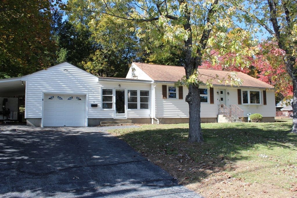 4 Thomas Hill Rd, Millbury, Massachusetts, 3 Bedrooms Bedrooms, 5 Rooms Rooms,2.5 BathroomsBathrooms,Residential,For Sale,Thomas Hill Rd,73445129