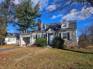 93 Cooper St, Springfield, Massachusetts, 3 Bedrooms Bedrooms, 6 Rooms Rooms,1.5 BathroomsBathrooms,Residential,For Sale,Cooper St,73456206 93 Cooper St, Springfield, Massachusetts, 3 Bedrooms Bedrooms, 6 Rooms Rooms,1.5 BathroomsBathrooms,Residential,For Sale,Cooper St,73456206