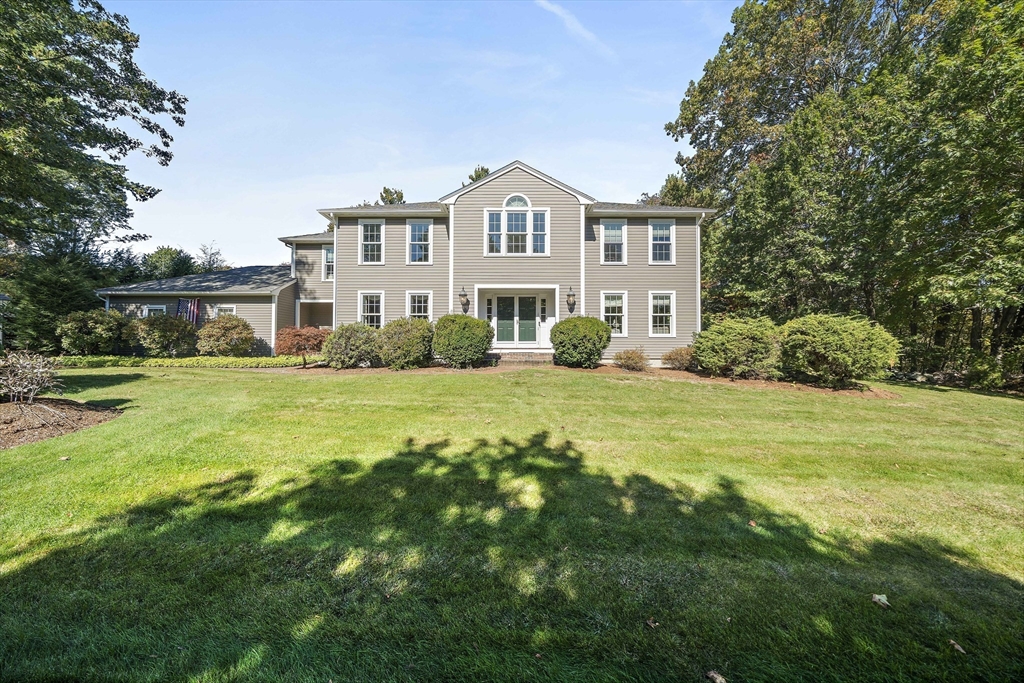 48 Lexington, Holden, Massachusetts, 4 Bedrooms Bedrooms, 9 Rooms Rooms,2.5 BathroomsBathrooms,Residential,For Sale,Lexington,73453490