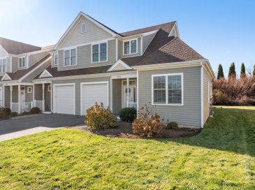 70 Endicott, Norwood, Massachusetts, 3 Bedrooms Bedrooms, 6 Rooms Rooms,2.5 BathroomsBathrooms,Residential,For Sale,Endicott,73458093