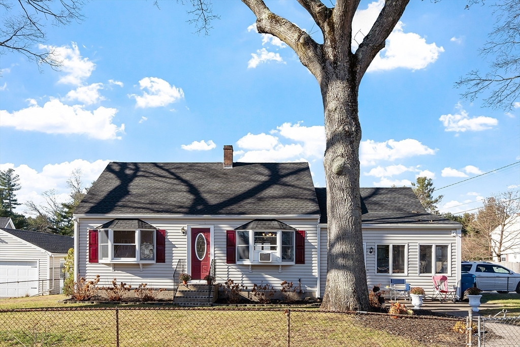 3 South Amos St, Tewksbury, Massachusetts, 4 Bedrooms Bedrooms, 9 Rooms Rooms,1.5 BathroomsBathrooms,Residential,For Sale,South Amos St,73459068