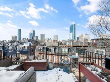 587 Tremont, Boston, Massachusetts, 2 Bedrooms Bedrooms, 5 Rooms Rooms,1 BathroomBathrooms,Residential Lease,For Rent,Tremont,73470625