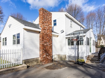 138 Jefferson Street, North Attleboro, Massachusetts, 4 Bedrooms Bedrooms, 9 Rooms Rooms,1.5 BathroomsBathrooms,Residential,For Sale,Jefferson Street,73456621 138 Jefferson Street, North Attleboro, Massachusetts, 4 Bedrooms Bedrooms, 9 Rooms Rooms,1.5 BathroomsBathrooms,Residential,For Sale,Jefferson Street,73456621