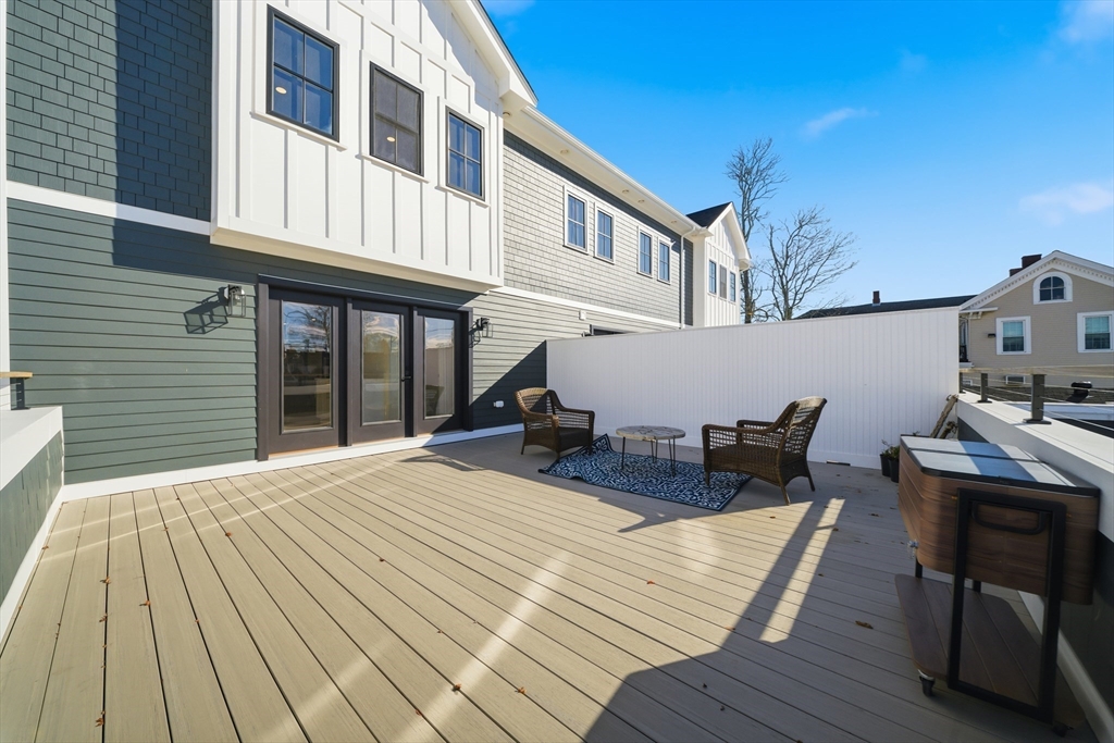 50 N. Payne St, Quincy, Massachusetts, 2 Bedrooms Bedrooms, 5 Rooms Rooms,2.5 BathroomsBathrooms,Residential,For Sale,N. Payne St,73455173