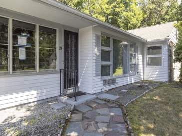 24 Doray Dr, Scituate, Rhode Island, 3 Bedrooms Bedrooms, 7 Rooms Rooms,1.5 BathroomsBathrooms,Residential,For Sale,Doray Dr,73415186